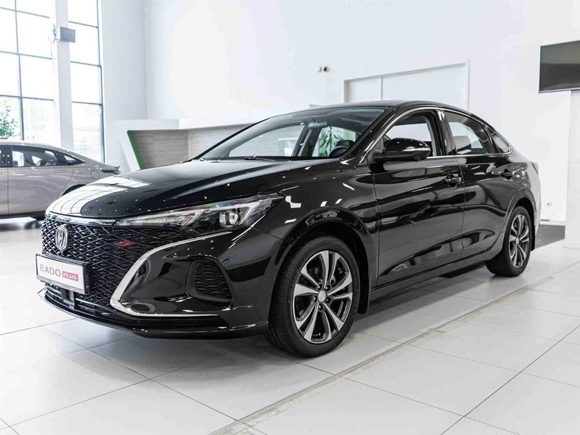 Автомобиль Changan Eado Plus I поколение 1.4 AMT (155 л.с.) Tech Чёрный 2024 новый