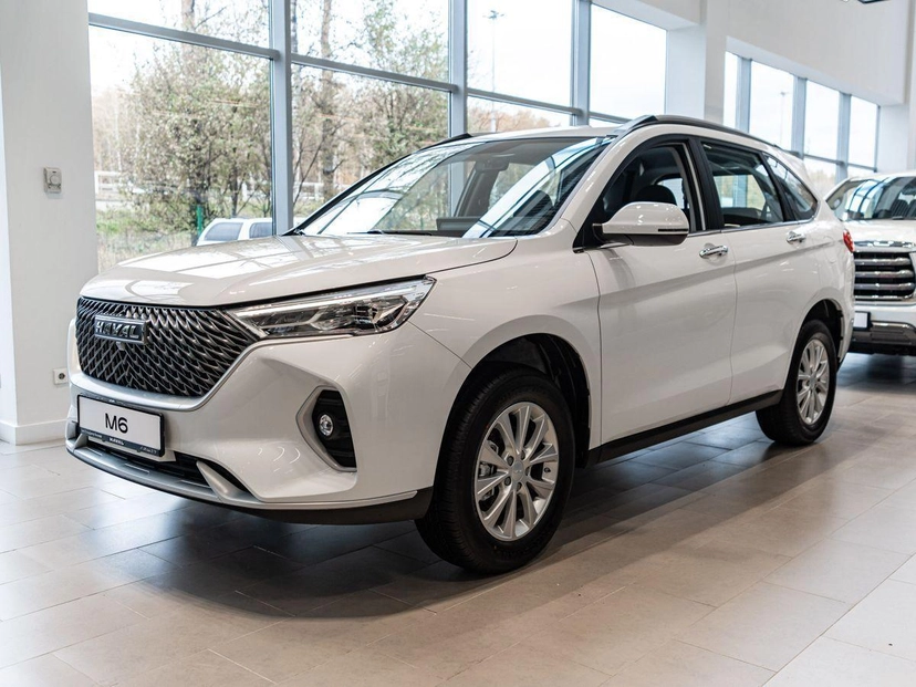 Автомобиль Haval M6 II поколение 1.5 AMT (143 л.с.) Family Белый 2025 новый