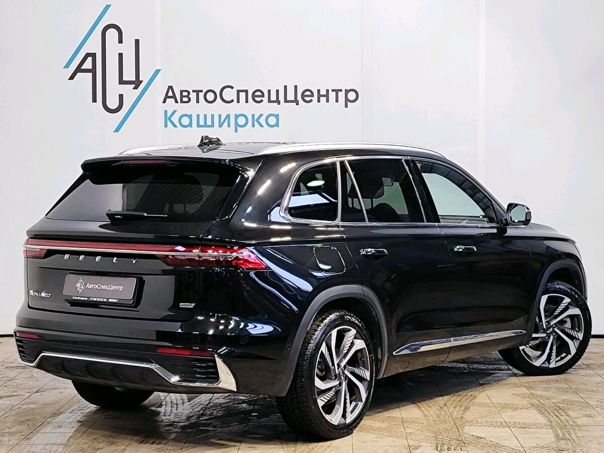 Автомобиль Geely Monjaro I поколение 2.0 AT 4WD (238 л.с.) Flagship (2023) Чёрный 2023 с пробегом 27 378 км