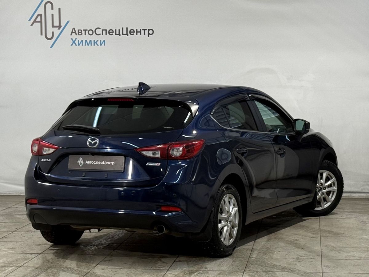 Автомобиль Mazda Axela BM [рестайлинг] 1.5d AT (105 л.с.) Base Синий 2018 с пробегом 113 000 км
