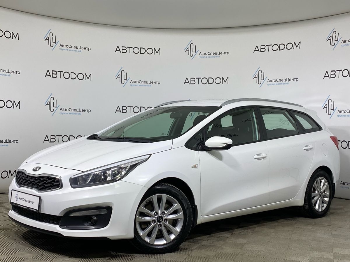 Автомобиль Kia Ceed II [рестайлинг] 1.6 AT (130 л.с.) Luxe 2016 Белый 2017 с пробегом 123 192 км