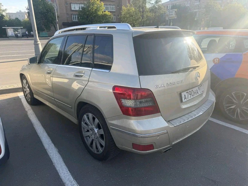 Mercedes-Benz GLK I поколение (X204) 220 2.1d AT 4Matic (170 л.с.) Base Бежевый 2011 с пробегом 289 933 км