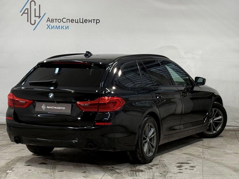 Автомобиль BMW 5 серии VII поколение (G30/G31) 520 2.0d AT 4WD (190 л.с.) Base Чёрный 2018 с пробегом 177 000 км