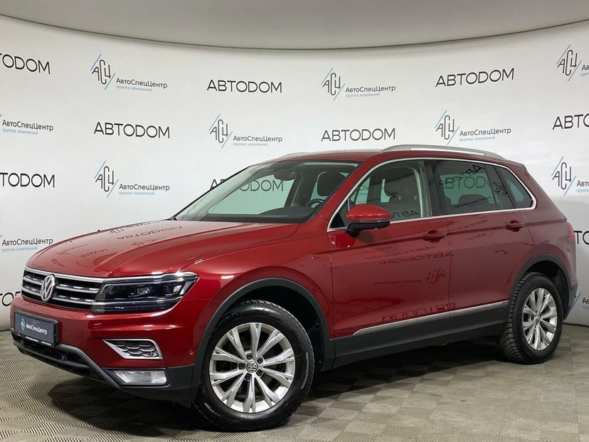 Автомобиль Volkswagen Tiguan II поколение 2.0d AMT 4WD (150 л.с.) Comfortline Красный 2016 с пробегом 164 371 км