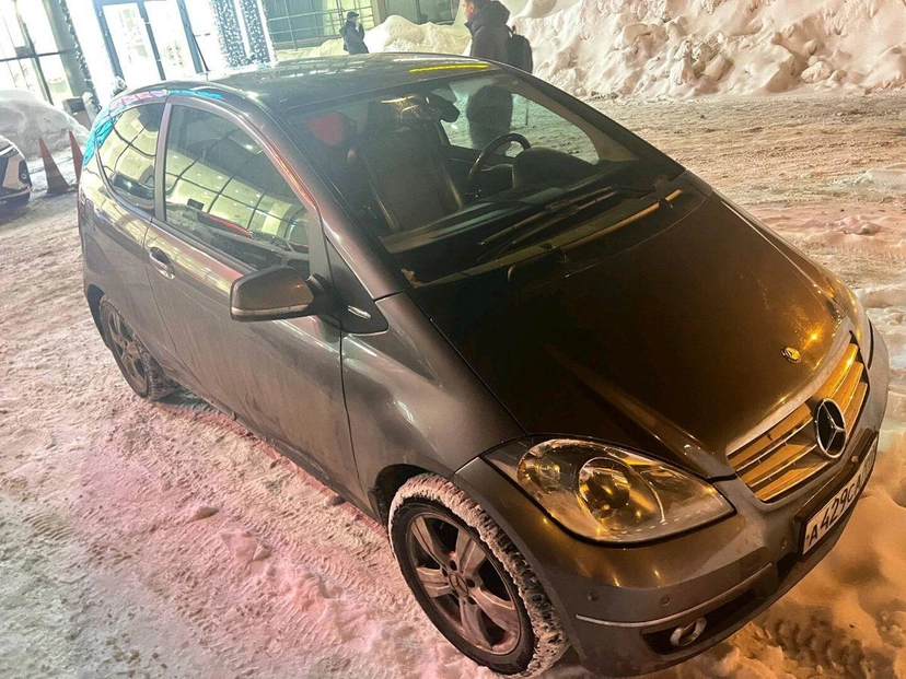 Автомобиль Mercedes-Benz A-Класс II поколение (W169) 170 1.7 CVT (116 л.с.) Base Серый 2008 с пробегом 167 775 км