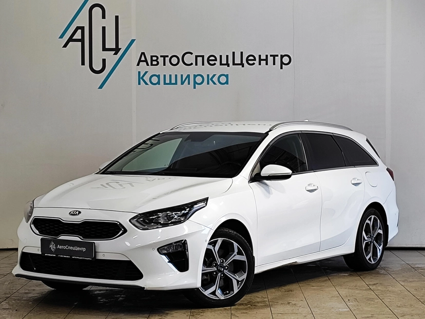 Автомобиль Kia Ceed III поколение 1.4 AMT (140 л.с.) Premium+ Белый 2018 с пробегом 96 848 км