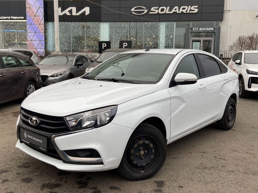 Автомобиль Lada (ВАЗ) Vesta I поколение 1.6 MT (106 л.с.) Comfort (2016-2018) Белый 2020 с пробегом 103 000 км