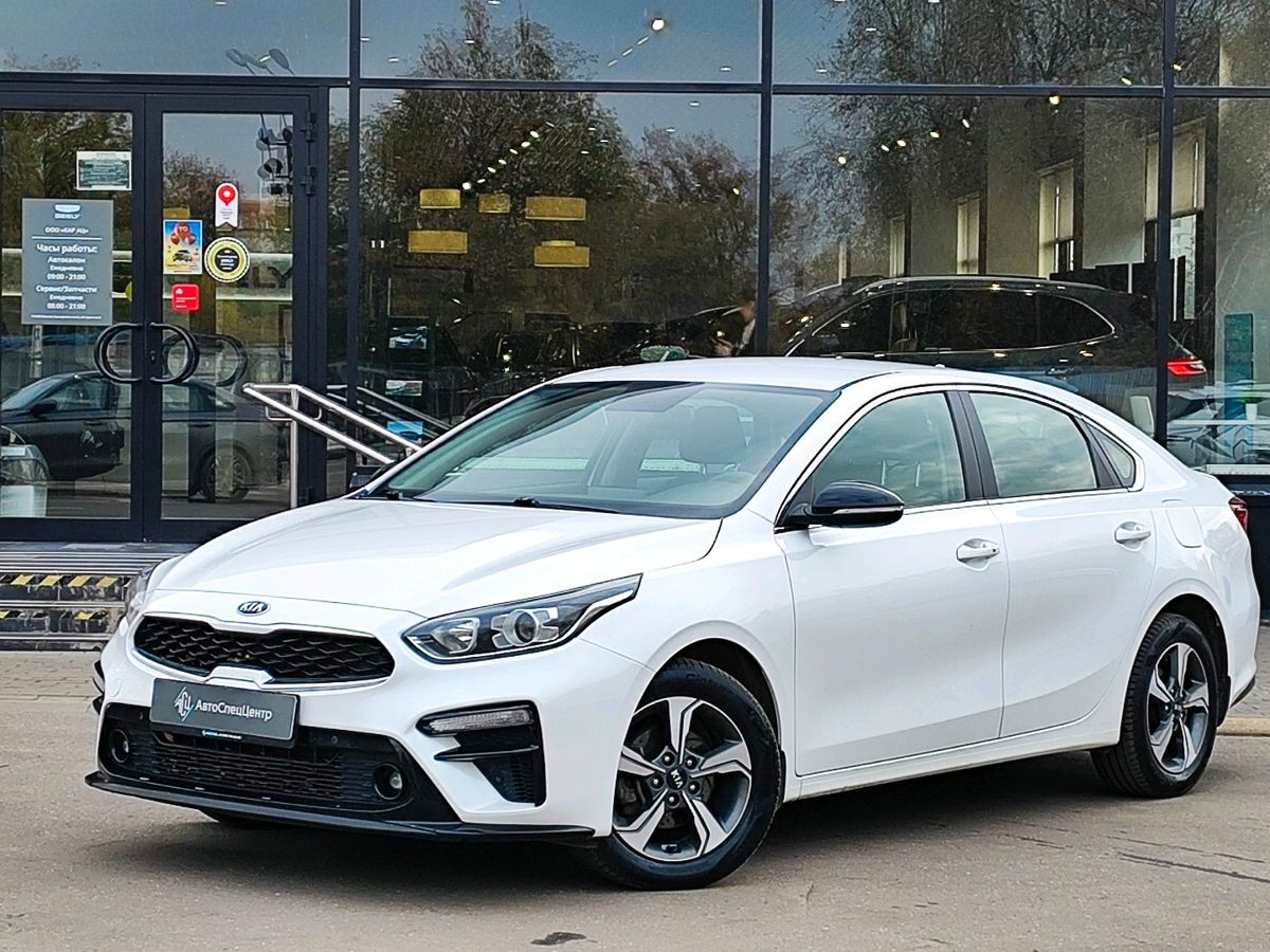 Kia Cerato IV поколение 2.0 AT (150 л.с.) Prestige Белый 2020 с пробегом 140 088 км