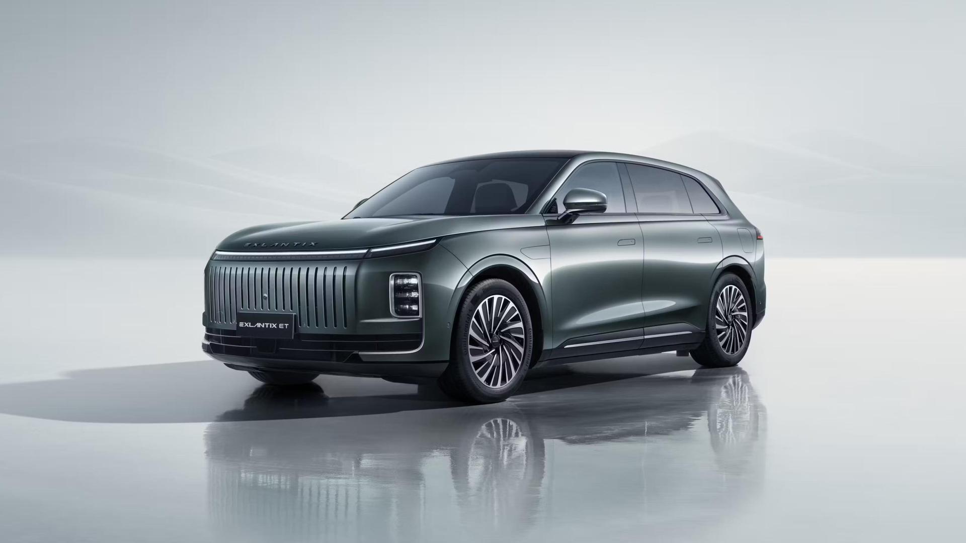 Автомобиль EXEED EXLANTIX ET I поколение 1.5hyb AT 4WD (469 л.с.) Top Зелёный 2025 новый