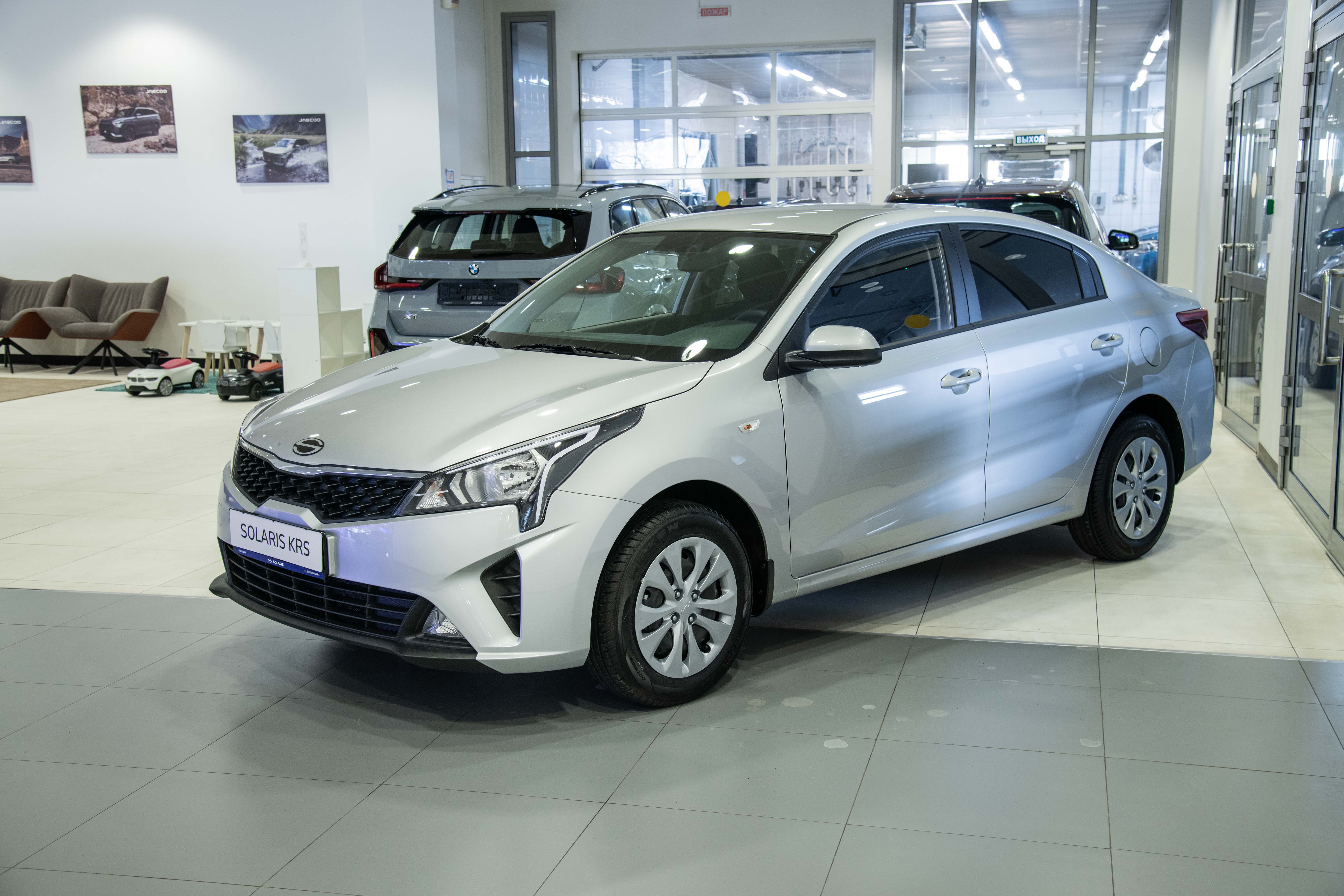 Автомобиль Solaris KRS I поколение 1.6 AT (123 л.с.) Luxe Серебристый 2025 новый