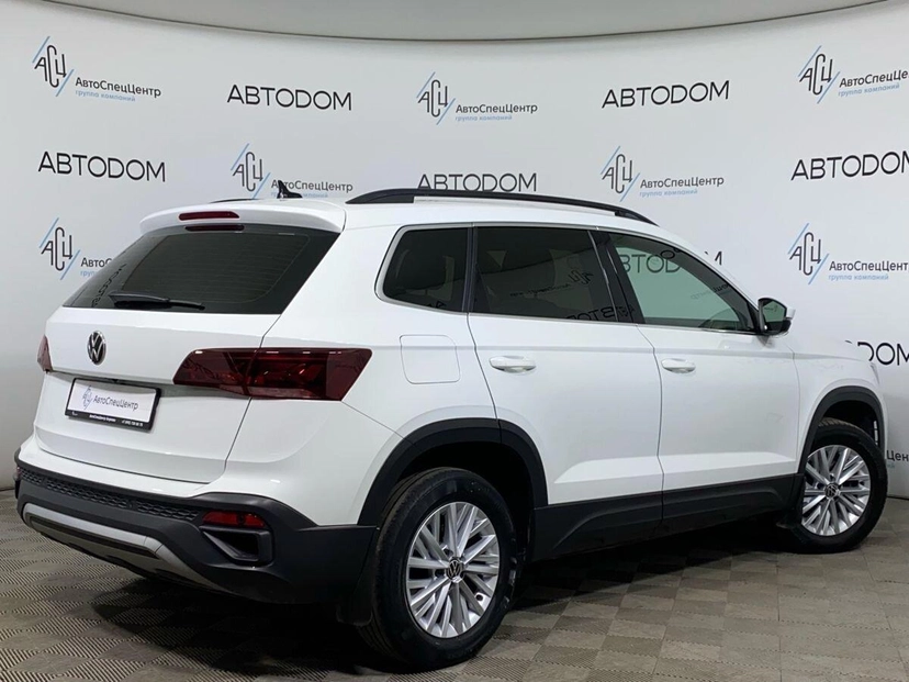 Автомобиль Volkswagen Taos I поколение 1.4 AT (150 л.с.) JOY! Белый 2021 с пробегом 75 067 км