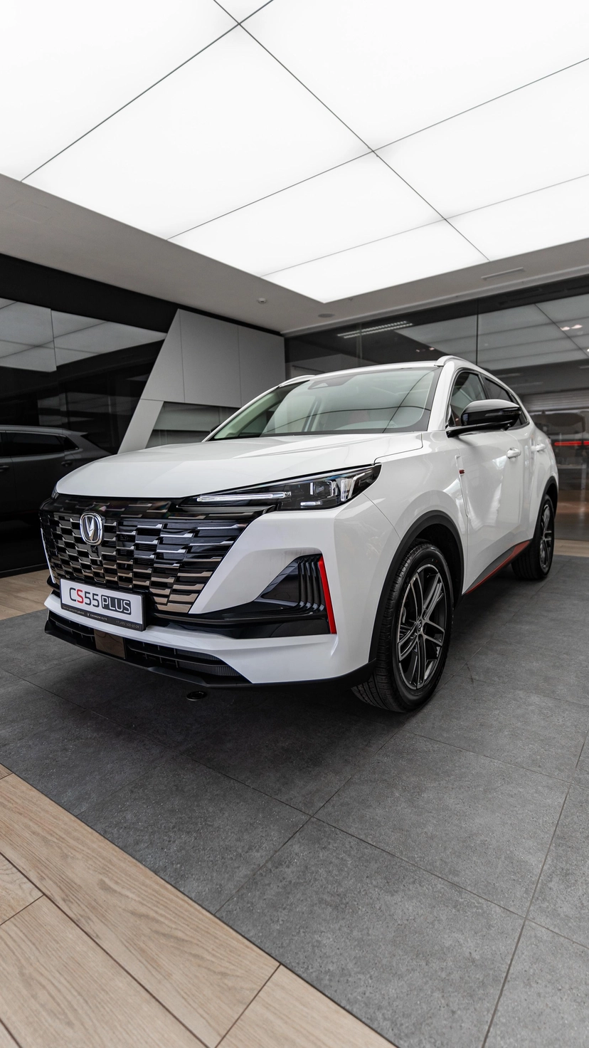 Автомобиль Changan UNI-S I поколение 1.5 AMT (181 л.с.) Tech Белый 2024 новый