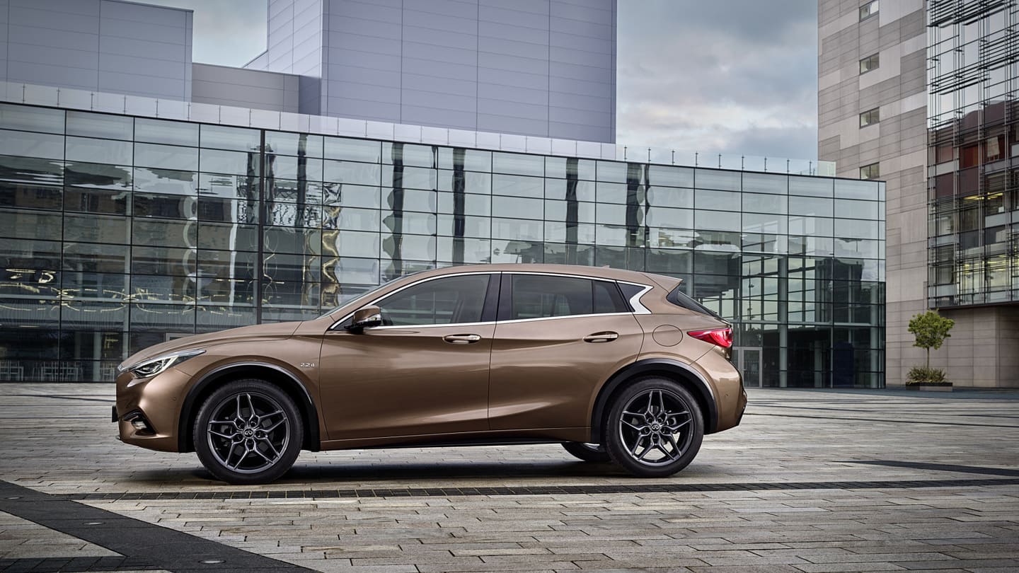 infiniti_q30