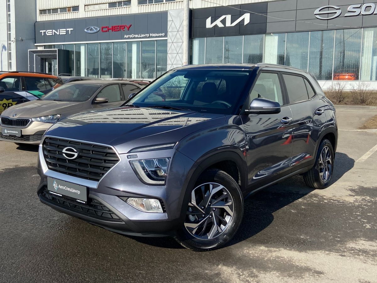 Автомобиль Solaris HC I поколение 2.0 AT (150 л.с.) Lifestyle + Winter Серый 2025 с пробегом 3 083 км