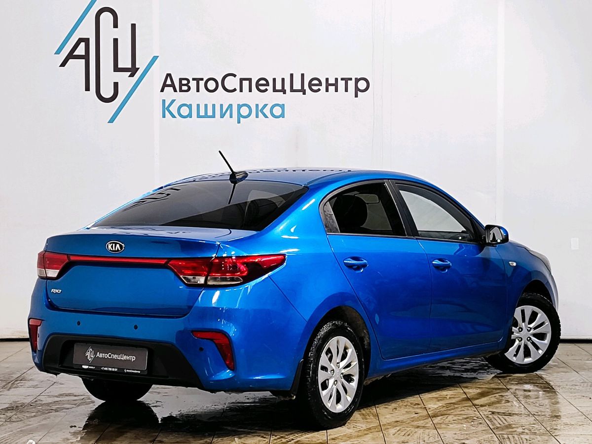 Автомобиль Kia Rio IV поколение 1.6 AT (123 л.с.) Luxe Синий 2017 с пробегом 118 384 км