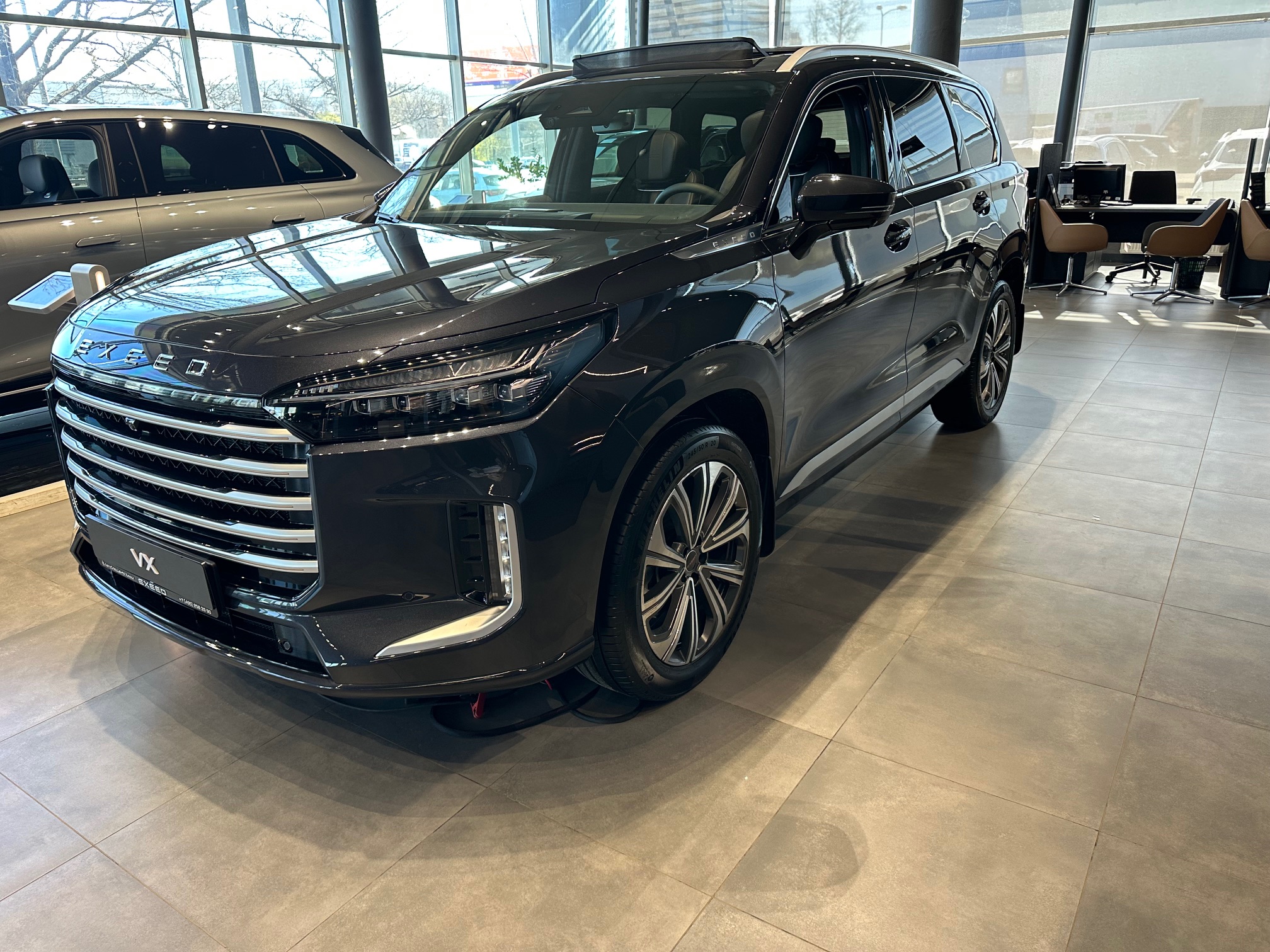 EXEED VX I [рестайлинг] 2.0 AT 4WD (249 л.с.) Президент 6 мест Серый 2025 новый