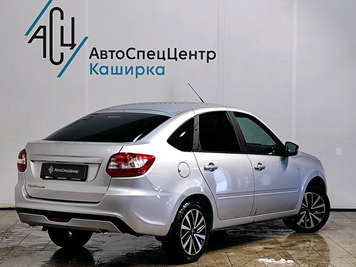 Автомобиль Lada (ВАЗ) Granta I [рестайлинг] 1.6 MT (106 л.с.) #Club Серебристый 2024 с пробегом 24 925 км