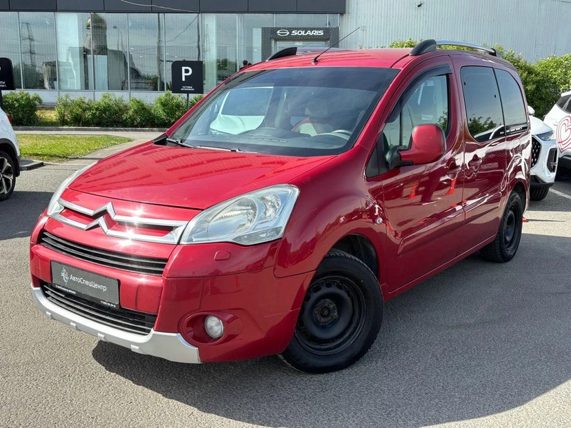 Citroen Berlingo II поколение 1.6 MT (110 л.с.) Base Красный 2010 с пробегом 285 730 км