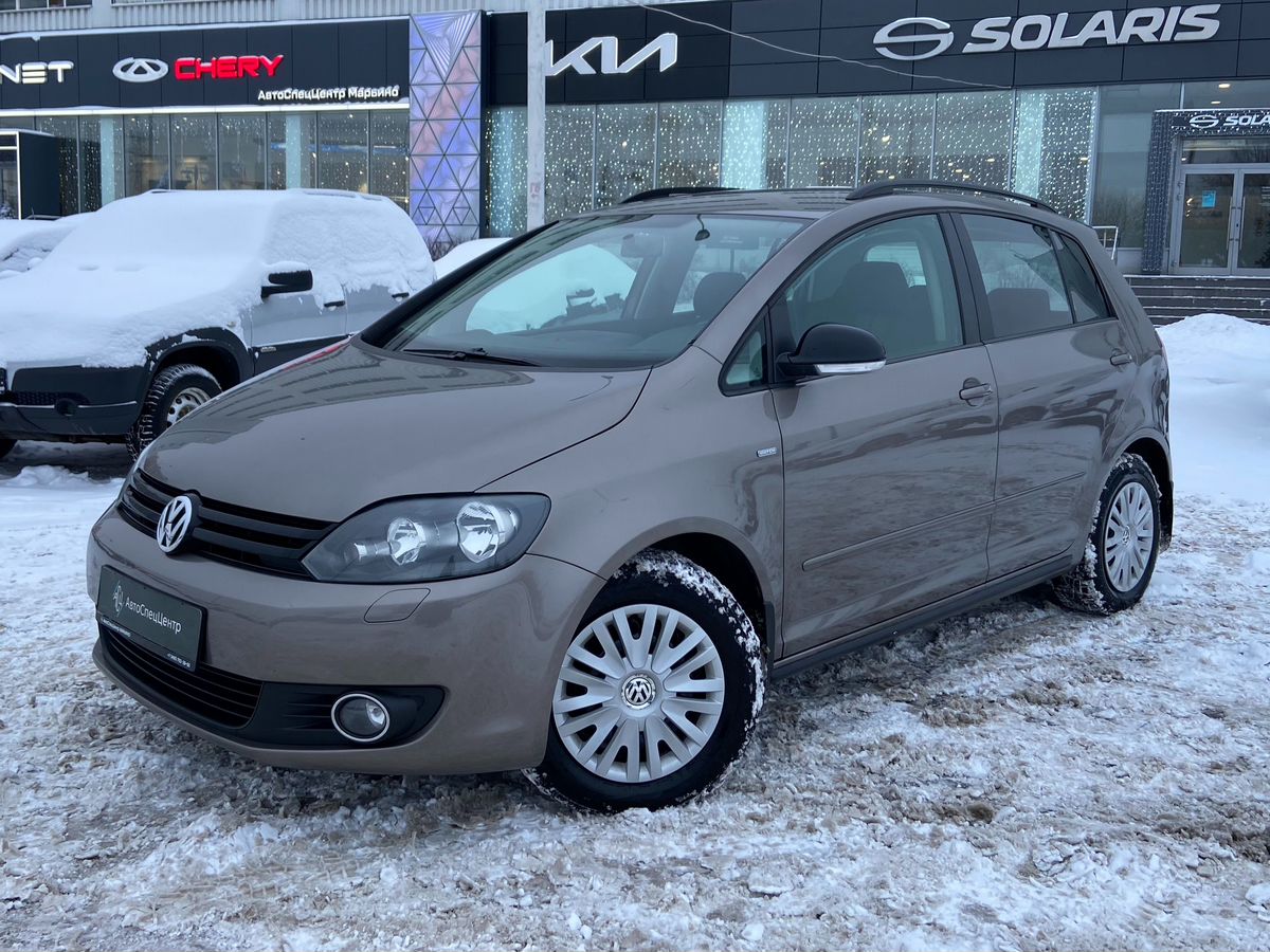 Автомобиль Volkswagen Golf Plus II поколение 1.2 MT (105 л.с.) Trendline Серый 2012 с пробегом 124 500 км