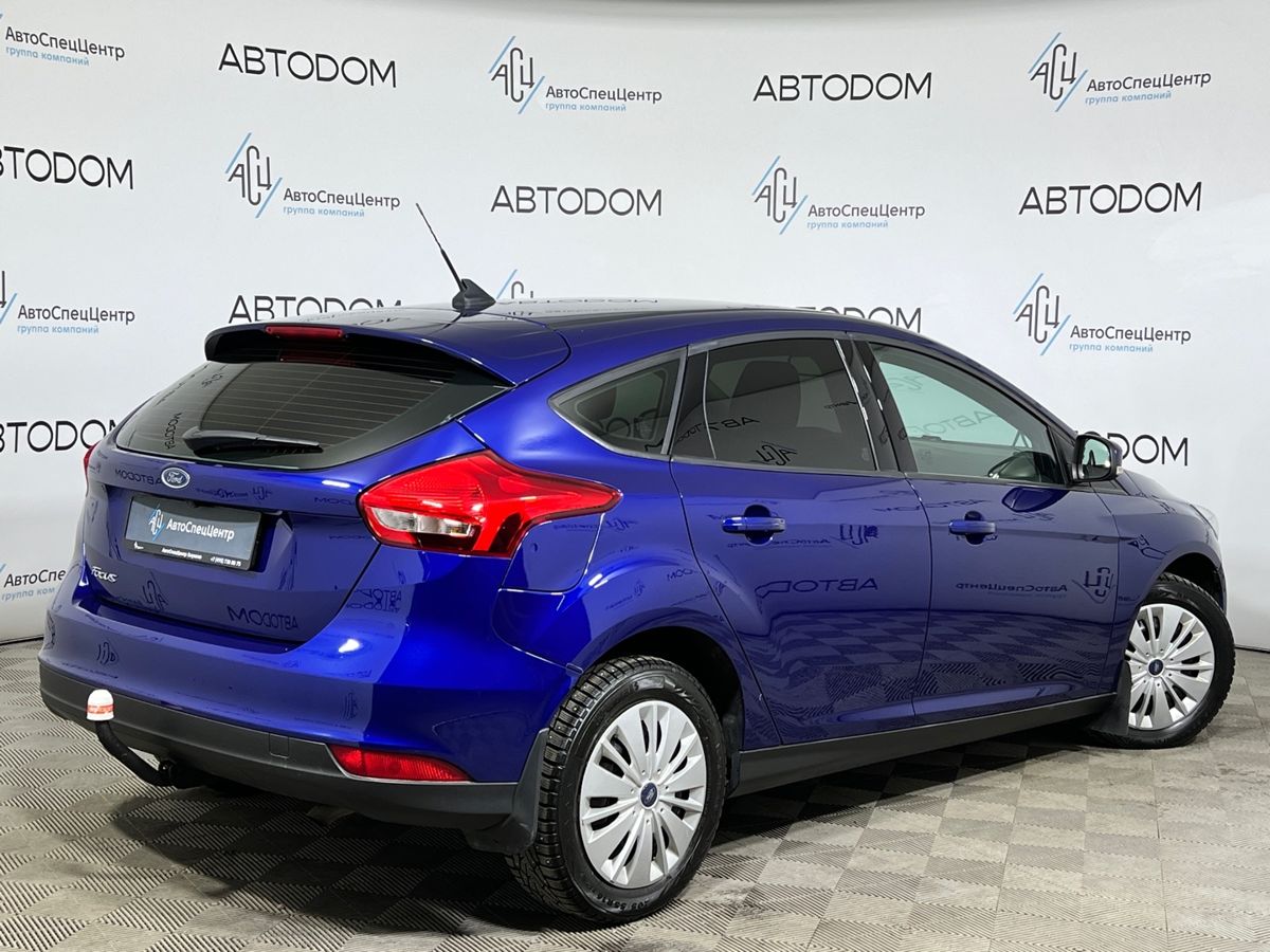 Автомобиль Ford Focus III [рестайлинг] 1.6 MT (125 л.с.) SYNC Edition Синий 2019 с пробегом 124 016 км