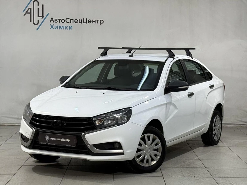 Lada (ВАЗ) Vesta I поколение 1.6 MT (106 л.с.) Comfort Optima Белый 2021 с пробегом 235 000 км
