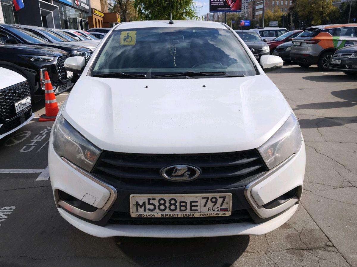 Lada (ВАЗ) Vesta I поколение 1.6 MT (106 л.с.) Comfort Белый 2020 с пробегом 144 841 км
