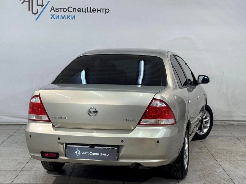 Автомобиль Nissan Almera Classic I поколение (B10) 1.6 MT (107 л.с.) Base Бежевый 2006 с пробегом 113 000 км