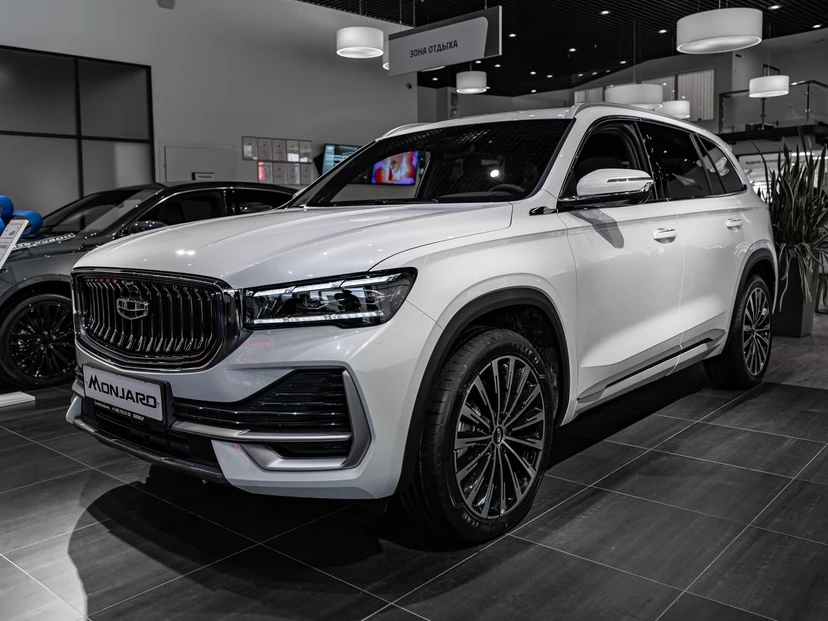 Geely Monjaro I поколение 2.0 AT 4WD (238 л.с.) Флагман Белый 2026 новый