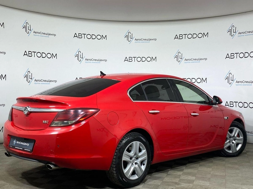 Автомобиль Opel Insignia I поколение 2.0 AT (220 л.с.) Cosmo Красный 2012 с пробегом 204 500 км
