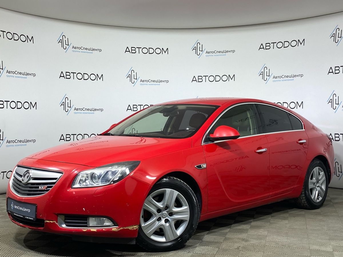 Автомобиль Opel Insignia I поколение 2.0 AT (220 л.с.) Cosmo Красный 2012 с пробегом 204 500 км
