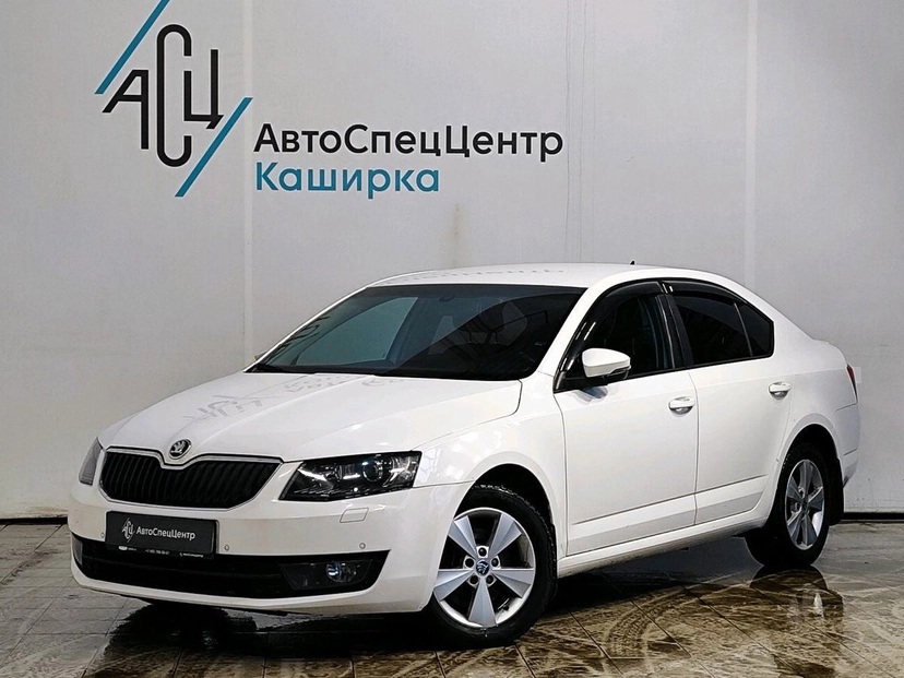Автомобиль Skoda Octavia III поколение (A7) 1.8 AMT (180 л.с.) Style Белый 2013 с пробегом 258 667 км