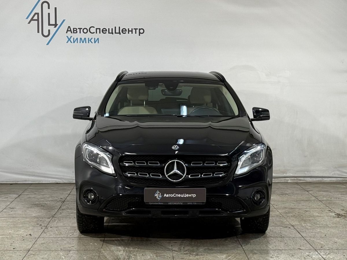 Автомобиль Mercedes-Benz GLA I (X156) [рестайлинг] 200 1.6 AMT (150 л.с.) Особая серия Чёрный 2019 с пробегом 43 000 км