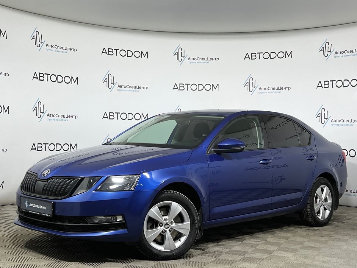 Автомобиль Skoda Octavia III (A7) [рестайлинг] 1.8 AMT (180 л.с.) Hockey Edition Синий 2019 с пробегом 129 855 км