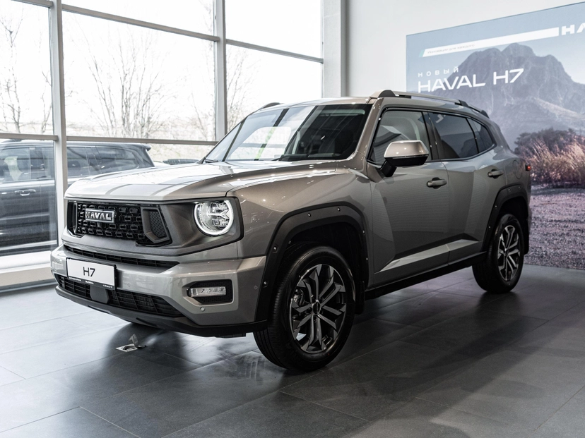 Автомобиль Haval H7 I поколение 2.0 AMT 4WD (192 л.с.) Tech Plus Серый 2025 новый