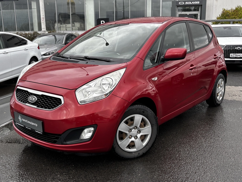 Автомобиль Kia Venga I поколение 1.6 MT (125 л.с.) Comfort Красный 2012 с пробегом 67 000 км