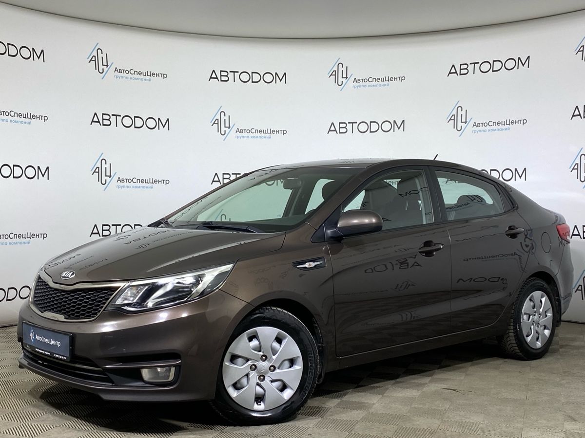Автомобиль Kia Rio III [рестайлинг] 1.6 MT (123 л.с.) Base Коричневый 2016 с пробегом 83 967 км