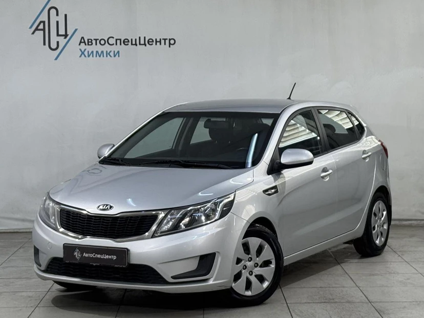 Kia Rio III поколение 1.4 MT (107 л.с.) Comfort Серебристый 2014 с пробегом 137 000 км