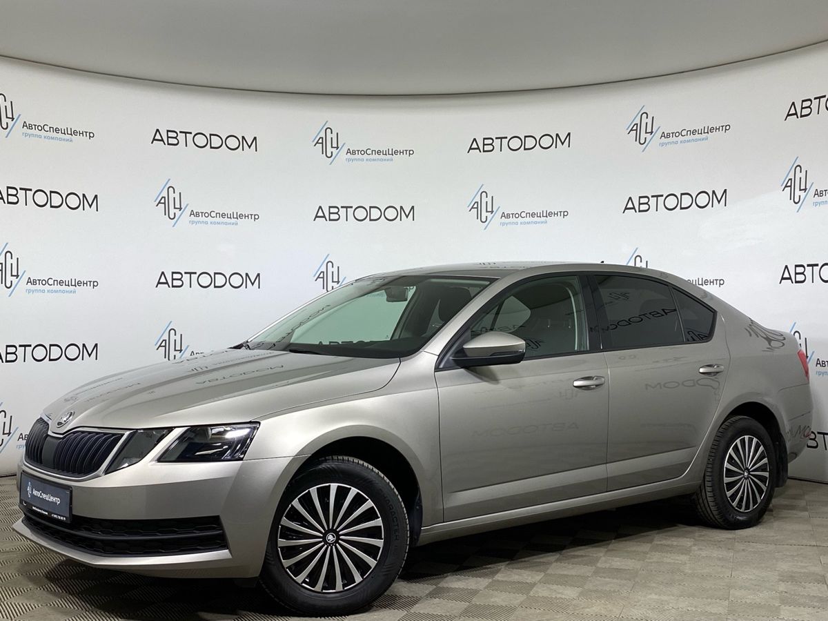 Skoda Octavia III (A7) [рестайлинг] 1.6 AT (110 л.с.) Active Бежевый 2017 с пробегом 158 115 км