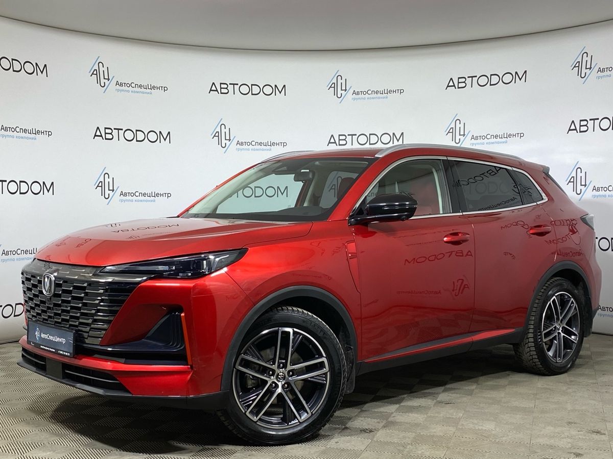 Автомобиль Changan CS55PLUS I [рестайлинг] 1.5 AMT (181 л.с.) Tech Красный 2024 с пробегом 11 000 км