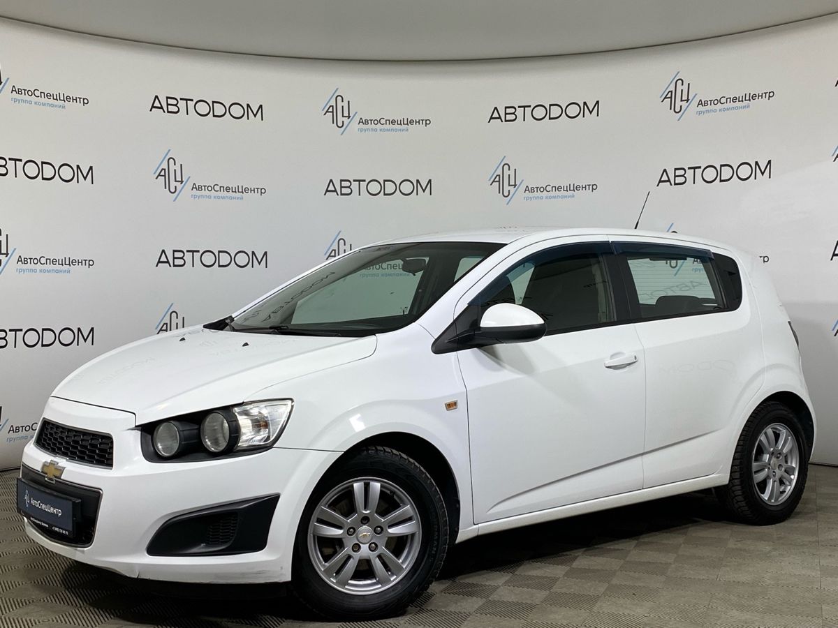 Chevrolet Aveo II поколение (T300) 1.6 AT (115 л.с.) LT Белый 2014 с пробегом 144 312 км