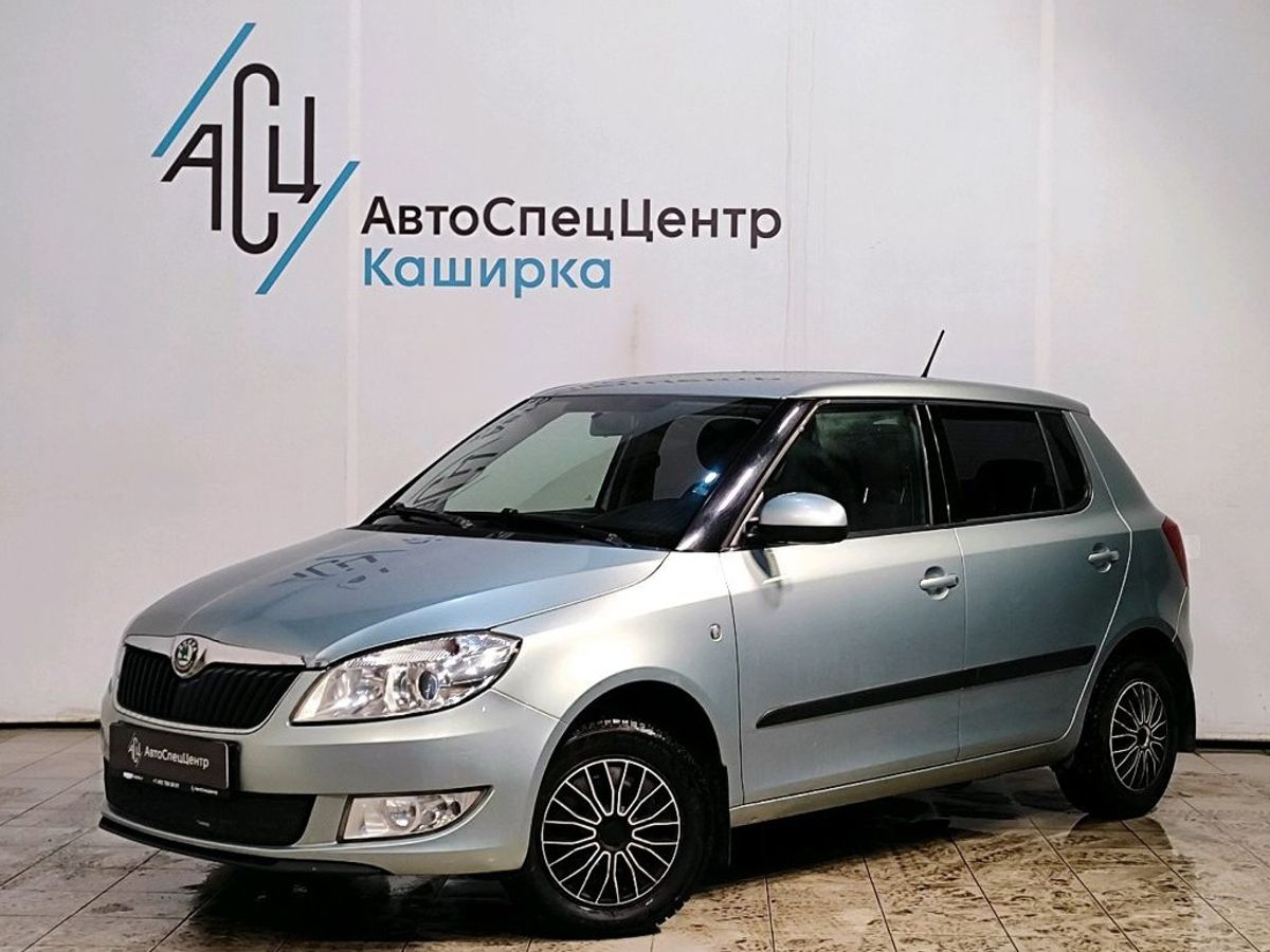 Автомобиль Skoda Fabia II (5J) [рестайлинг] 1.6 MT (105 л.с.) Elegance Зелёный 2011 с пробегом 178 087 км