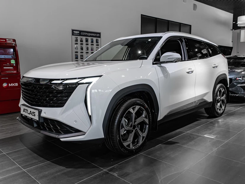 Geely Atlas II поколение 1.5 AMT (147 л.с.) Люкс Белый 2026 новый