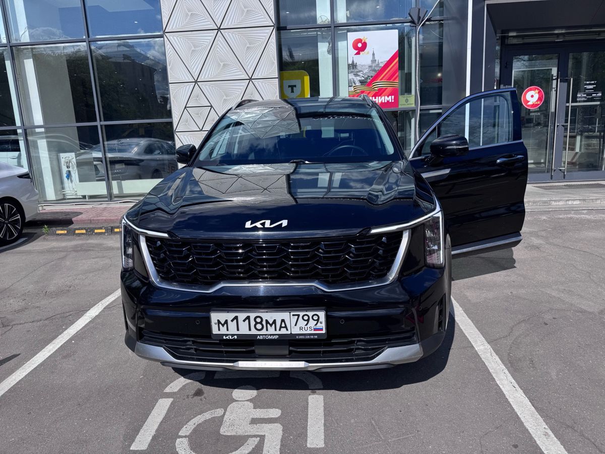 Kia Sorento IV [рестайлинг] 2.5 AT 4WD (179 л.с.) Luxe Чёрный 2024 с пробегом 51 474 км