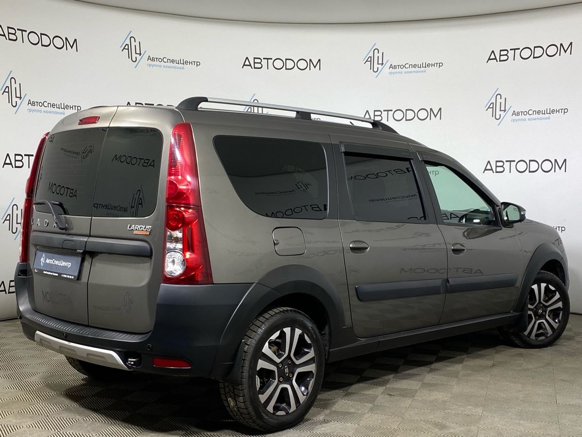 Автомобиль Lada (ВАЗ) Largus I [рестайлинг] 1.6 MT (5 мест) (106 л.с.) Base Серый 2021 с пробегом 162 019 км