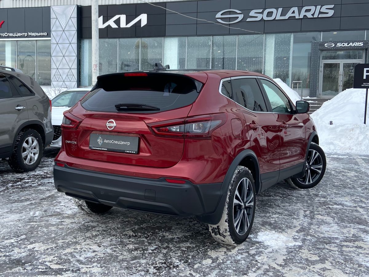 Автомобиль Nissan Qashqai II [рестайлинг] 2.0 CVT 4WD (144 л.с.) SE+ (2019-2020) Красный 2020 с пробегом 106 500 км