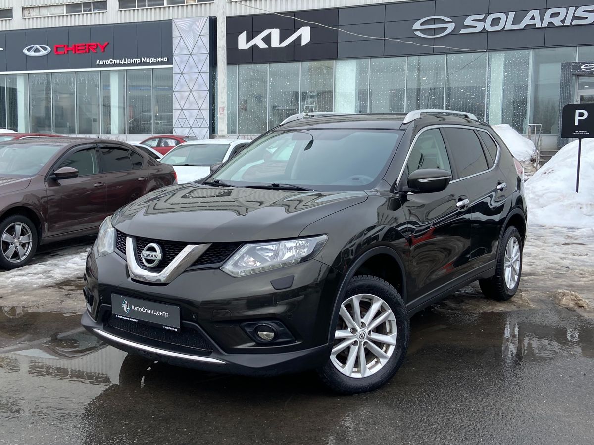 Автомобиль Nissan X-Trail III поколение (T32) 2.0 MT (144 л.с.) XE Зелёный 2015 с пробегом 182 844 км
