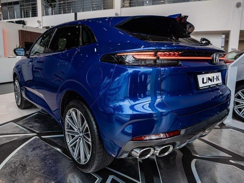 Автомобиль Changan UNI-K I поколение 2.0 AT 4WD (226 л.с.) Tech Синий 2024 новый