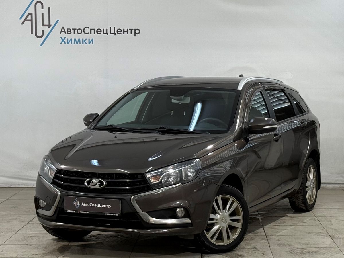 Автомобиль Lada (ВАЗ) Vesta I поколение 1.6 AMT (106 л.с.) Luxe Multimedia (2017-2019) Коричневый 2018 с пробегом 136 000 км
