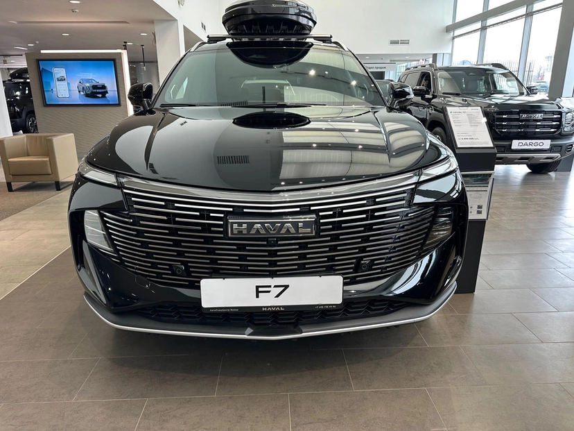Автомобиль Haval F7 II поколение 2.0 AMT 4WD (192 л.с.) Tech Plus Чёрный 2025 новый