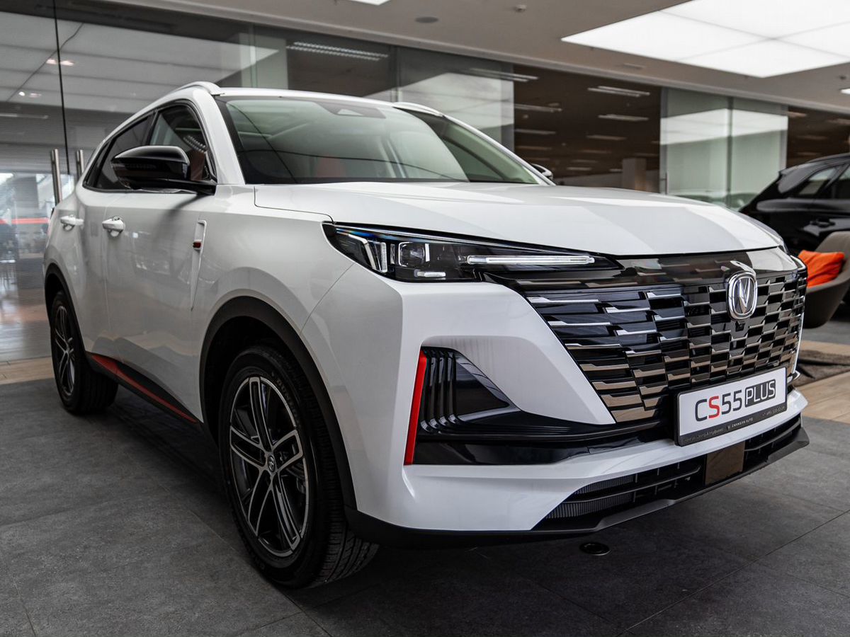 Автомобиль Changan UNI-S I поколение 1.5 AMT (181 л.с.) Tech Белый 2024 новый